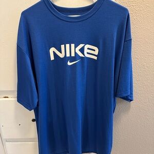 Men’s size XL Nike dry fit shirt